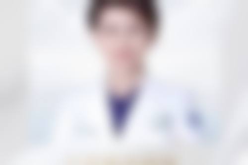 35岁双眼皮上眼皮松弛怎么办？试试这几种医美方法，有效改善眼部松弛问题 