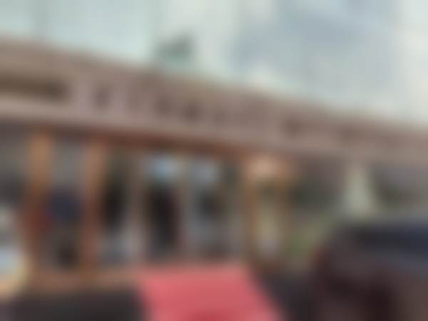 黑龙江瑞丽医疗美容医院高峰医生优势凸显，精湛医术与丰富经验助您实现美丽蜕变！ 