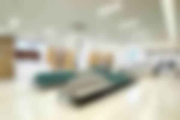 被眼镜困扰十几年，南京华厦全飞秒让我重获清晰世界